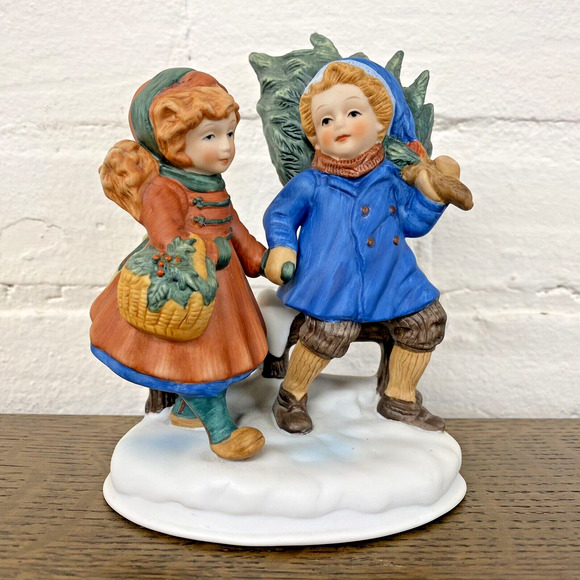 AVON Figurine Sharing The Christmas Spirit (1981) Christmas Memories 1st Edition - Picture 15 of 16